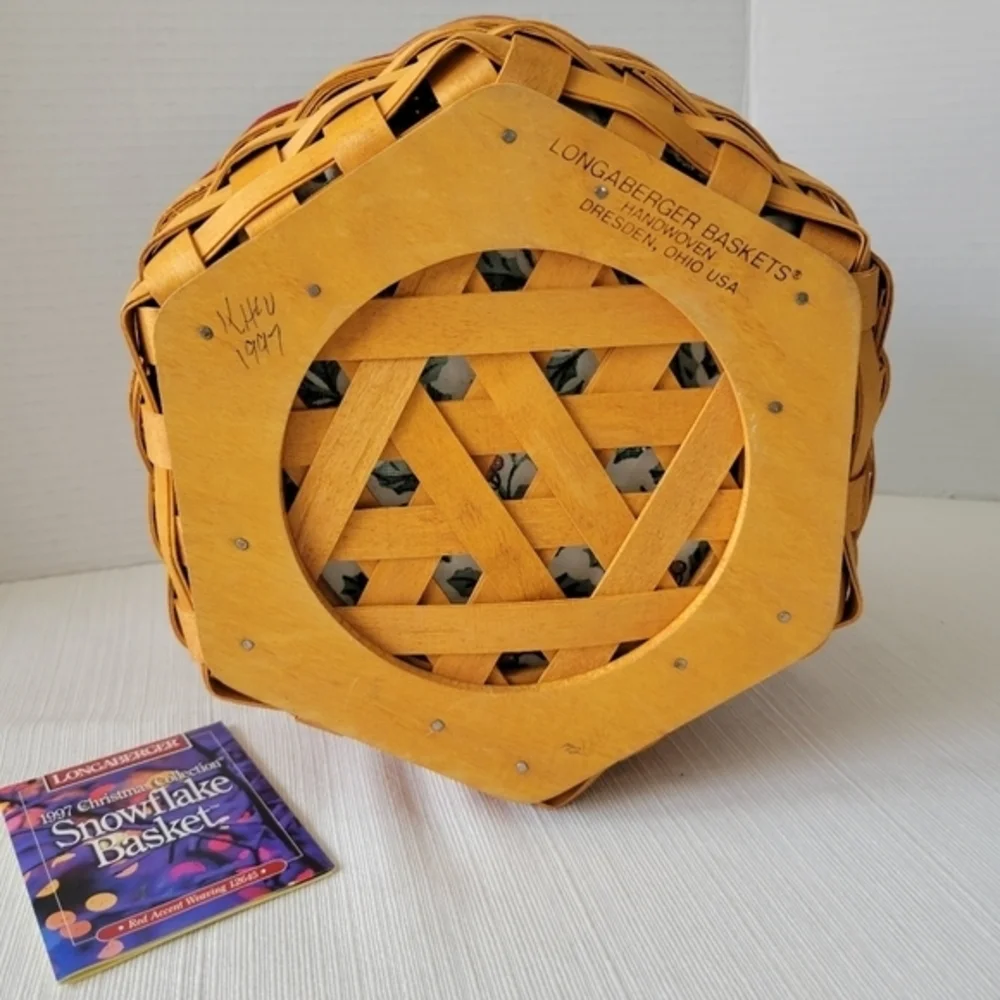 Longaberger 1997 Christmas Collection Snowflake‎ Basket with Protector and liner